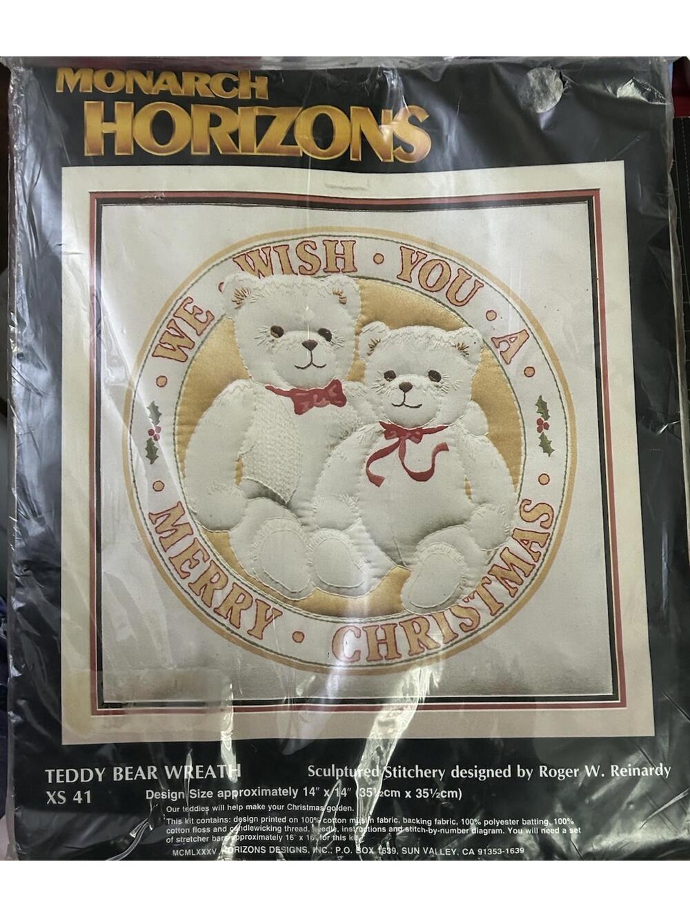 Monarch Horizons Teddy Bear Wreath Sculptured Stitchery Kit XS 41 Christmas